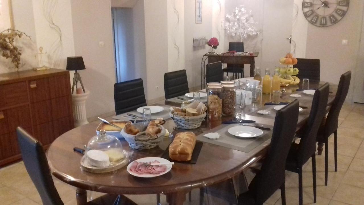 Val-de-Livenne La Closerie Du Chene Bleu מראה חיצוני תמונה